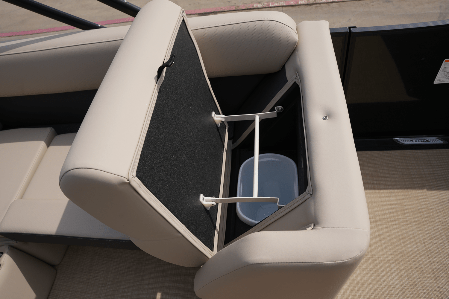 2025 Harris 230 Cruiser Image Thumbnail #16