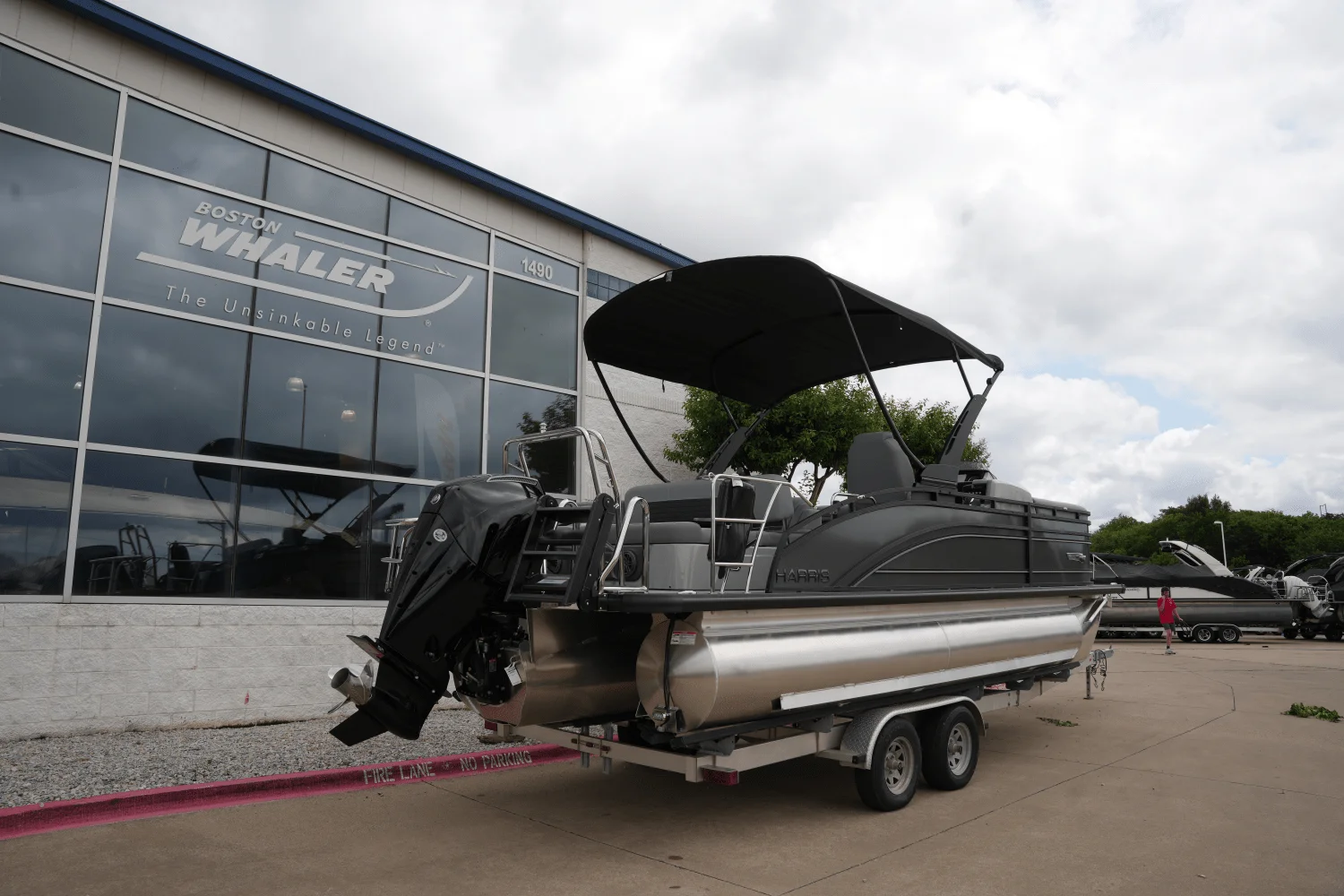 2025 Harris 230 Solstice Image Thumbnail #2