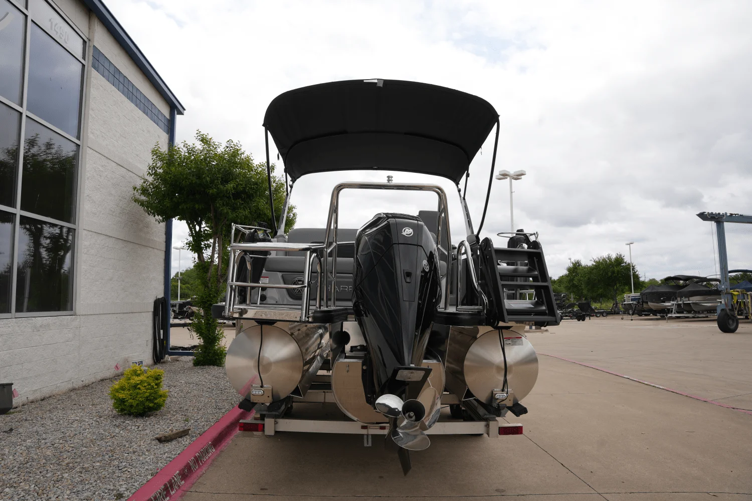 2025 Harris 230 Solstice Image Thumbnail #3