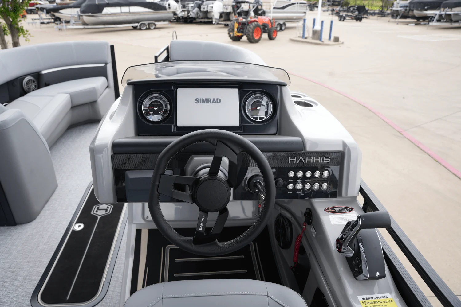 2025 Harris 230 Solstice Image Thumbnail #11
