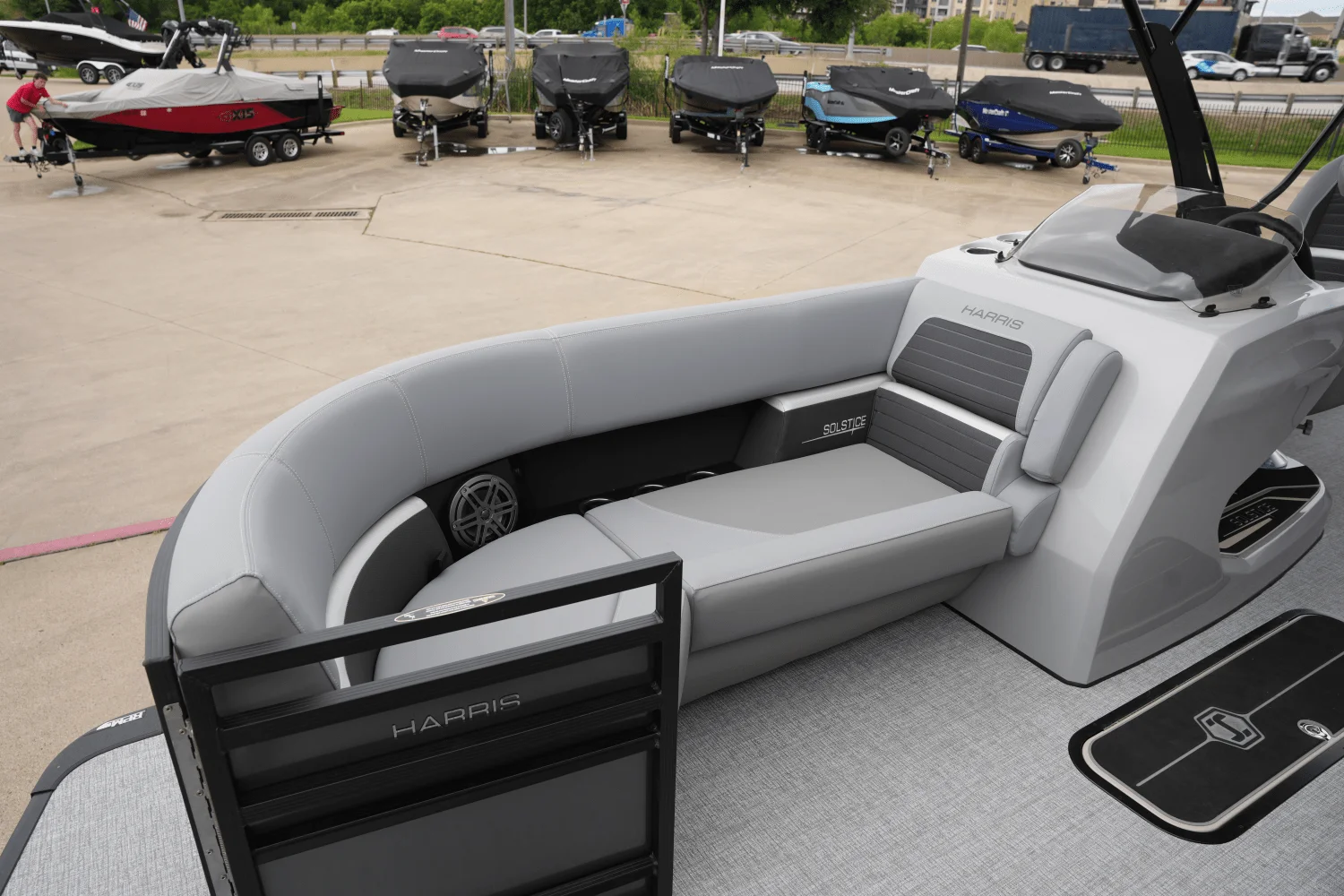 2025 Harris 230 Solstice Image Thumbnail #6
