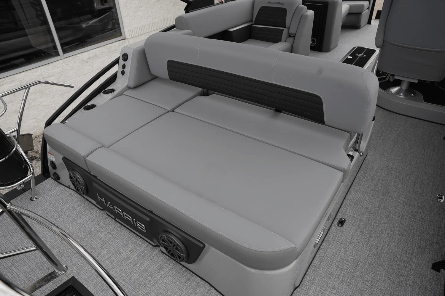 2025 Harris 230 Solstice Image Thumbnail #19