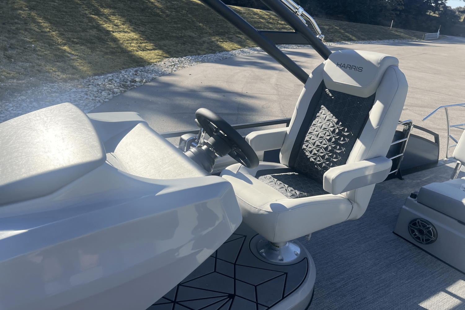 2025 Harris 250 Solstice Image Thumbnail #23