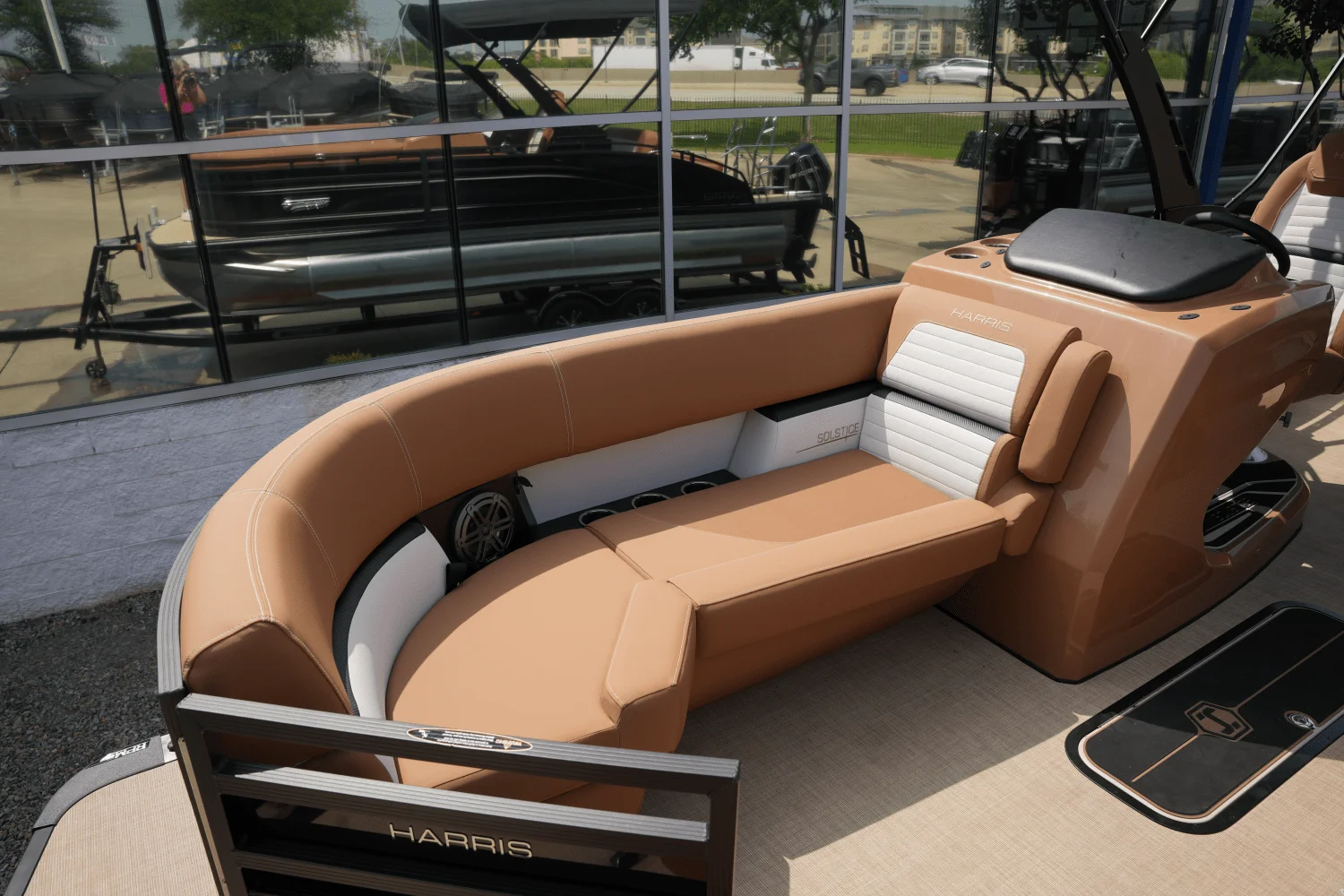 2025 Harris 230 Solstice Image Thumbnail #8