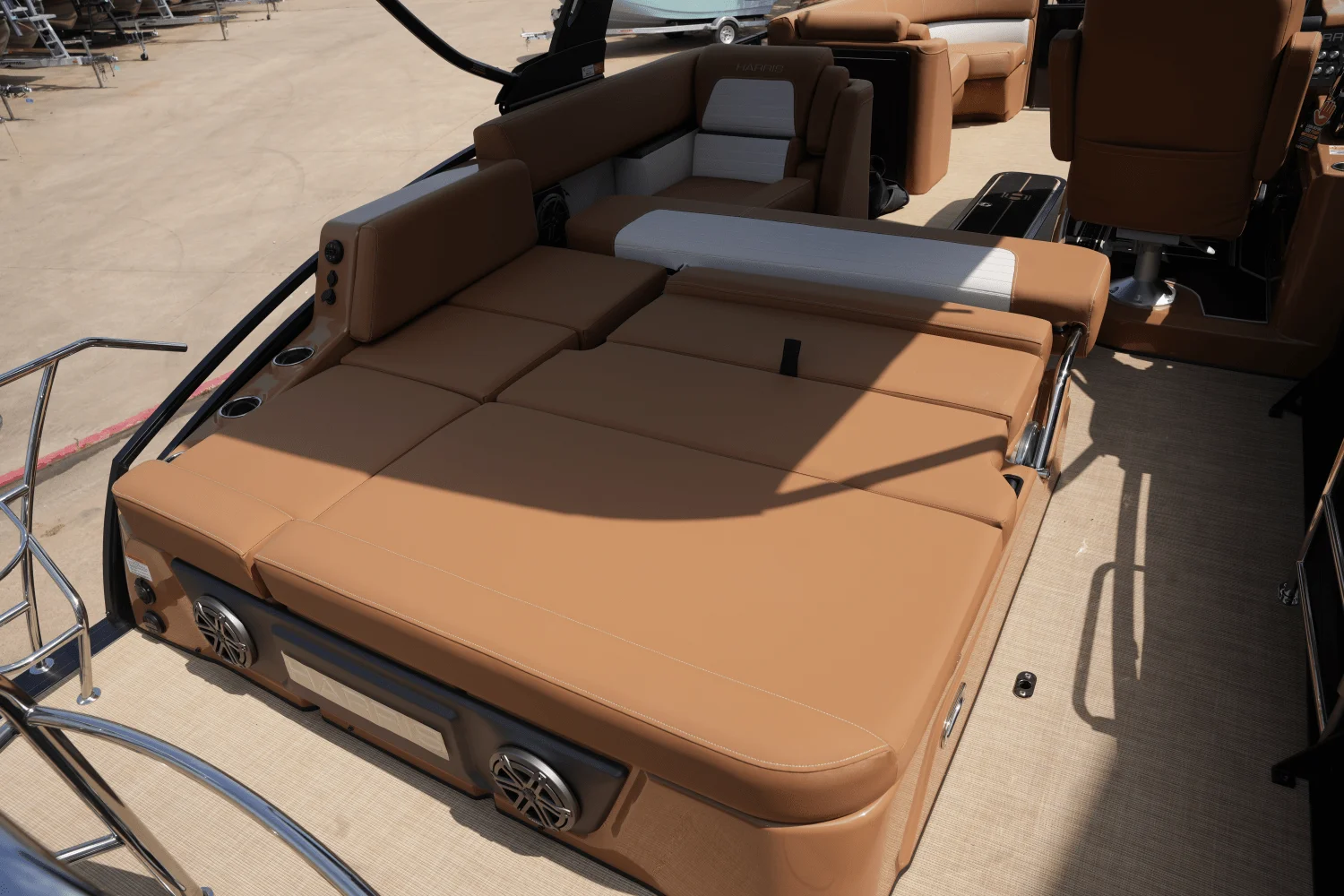 2025 Harris 230 Solstice Image Thumbnail #24