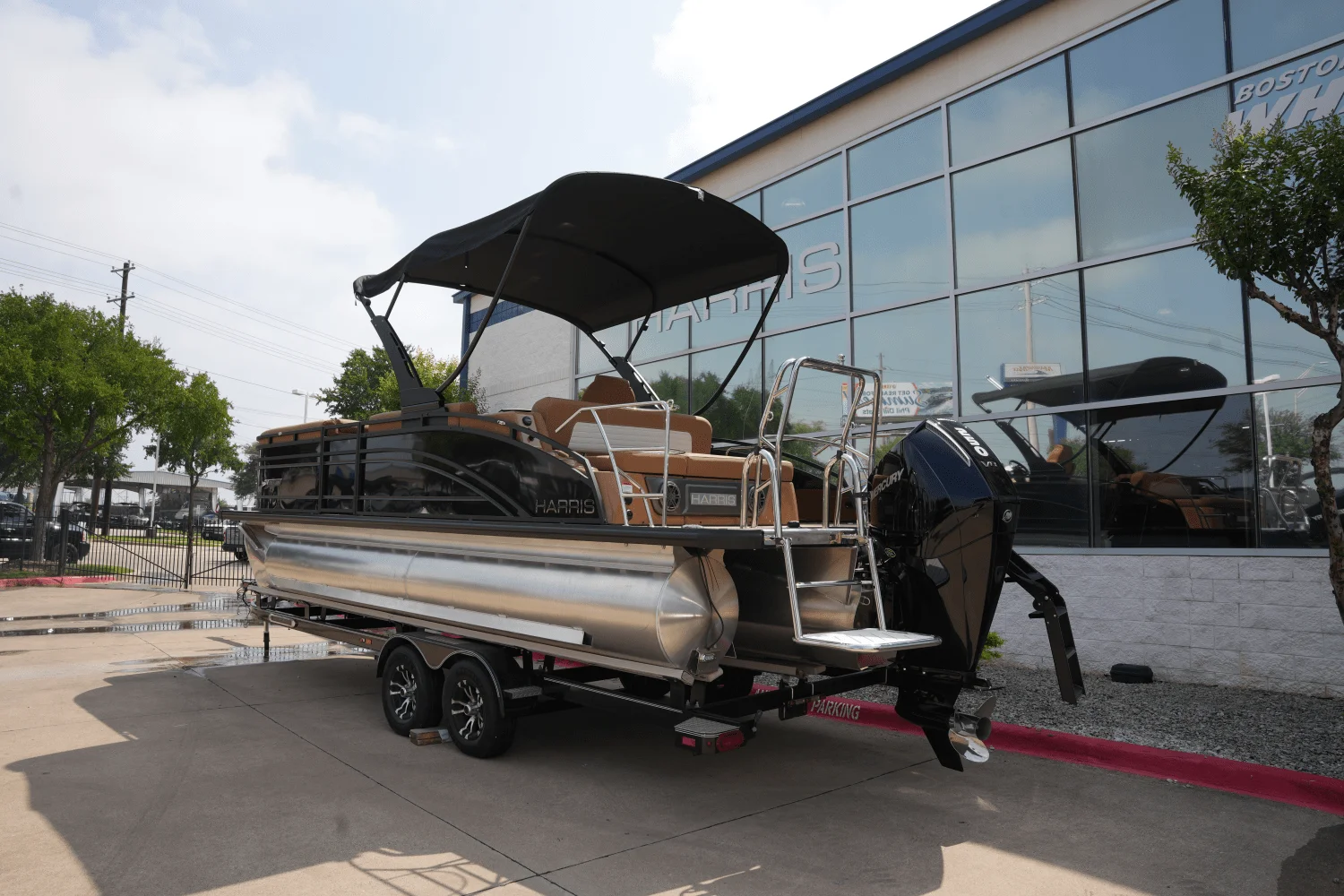 2025 Harris 230 Solstice Image Thumbnail #2