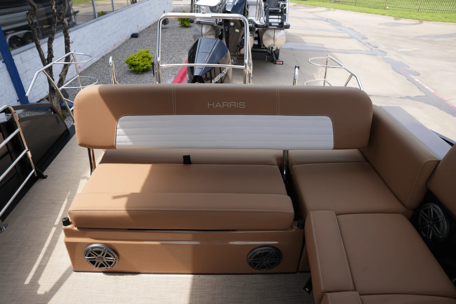 2025 Harris 230 Solstice Image Thumbnail #20
