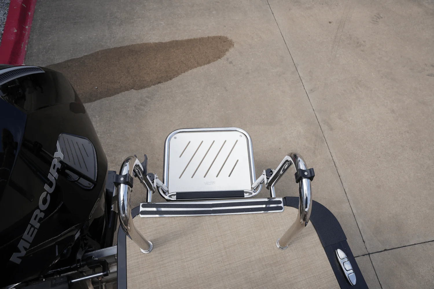 2025 Harris 230 Solstice Image Thumbnail #32