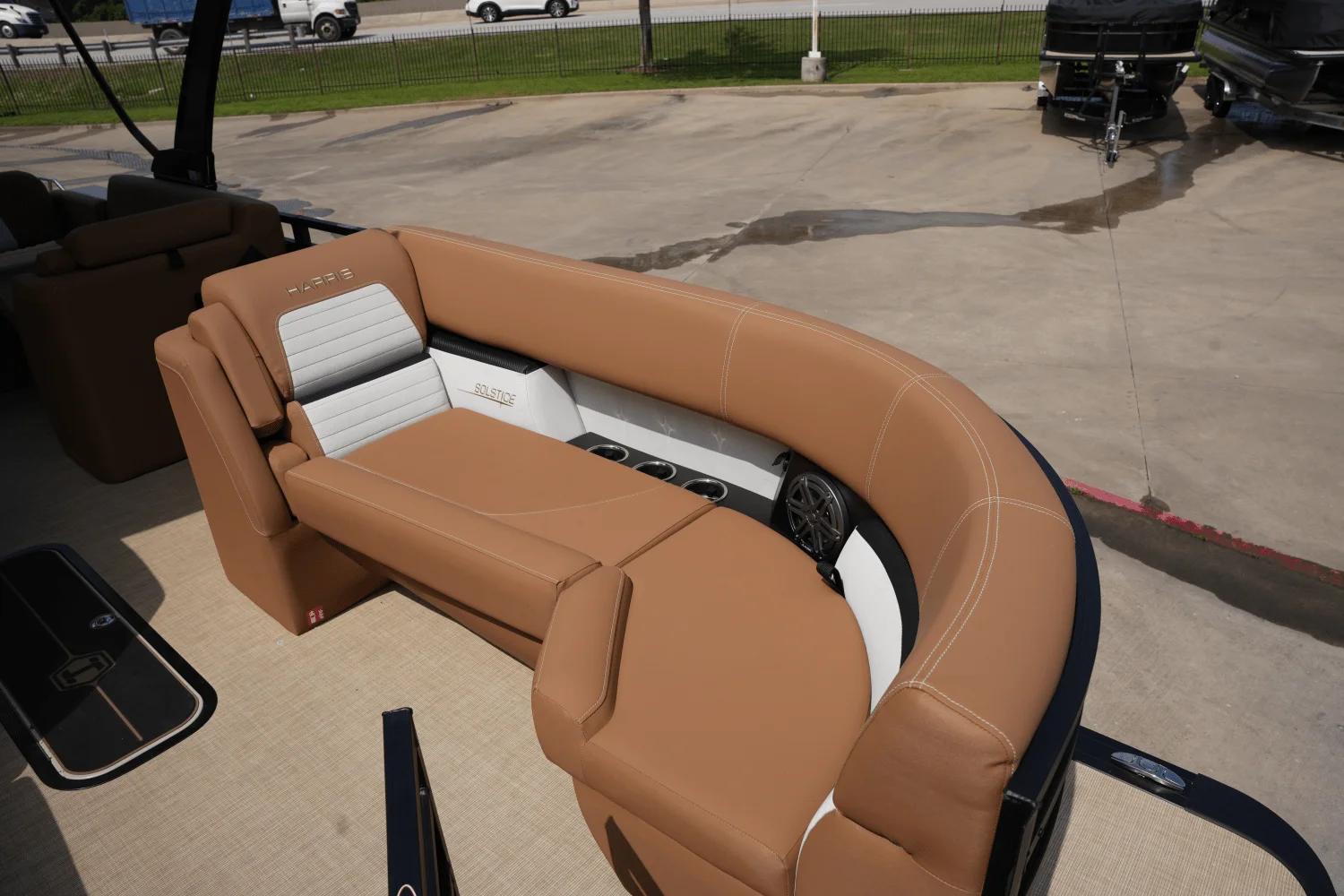 2025 Harris 230 Solstice Image Thumbnail #9