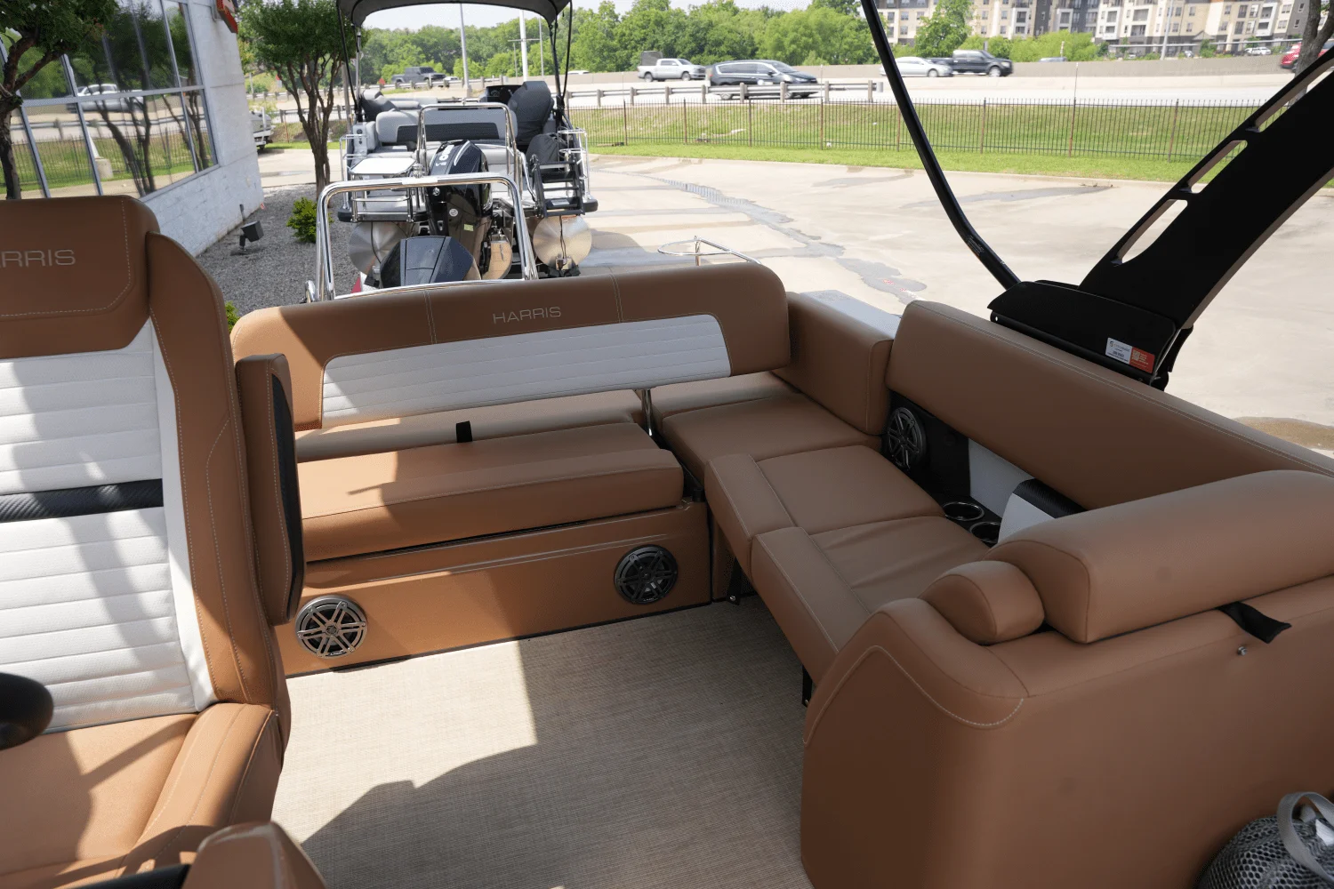 2025 Harris 230 Solstice Image Thumbnail #18