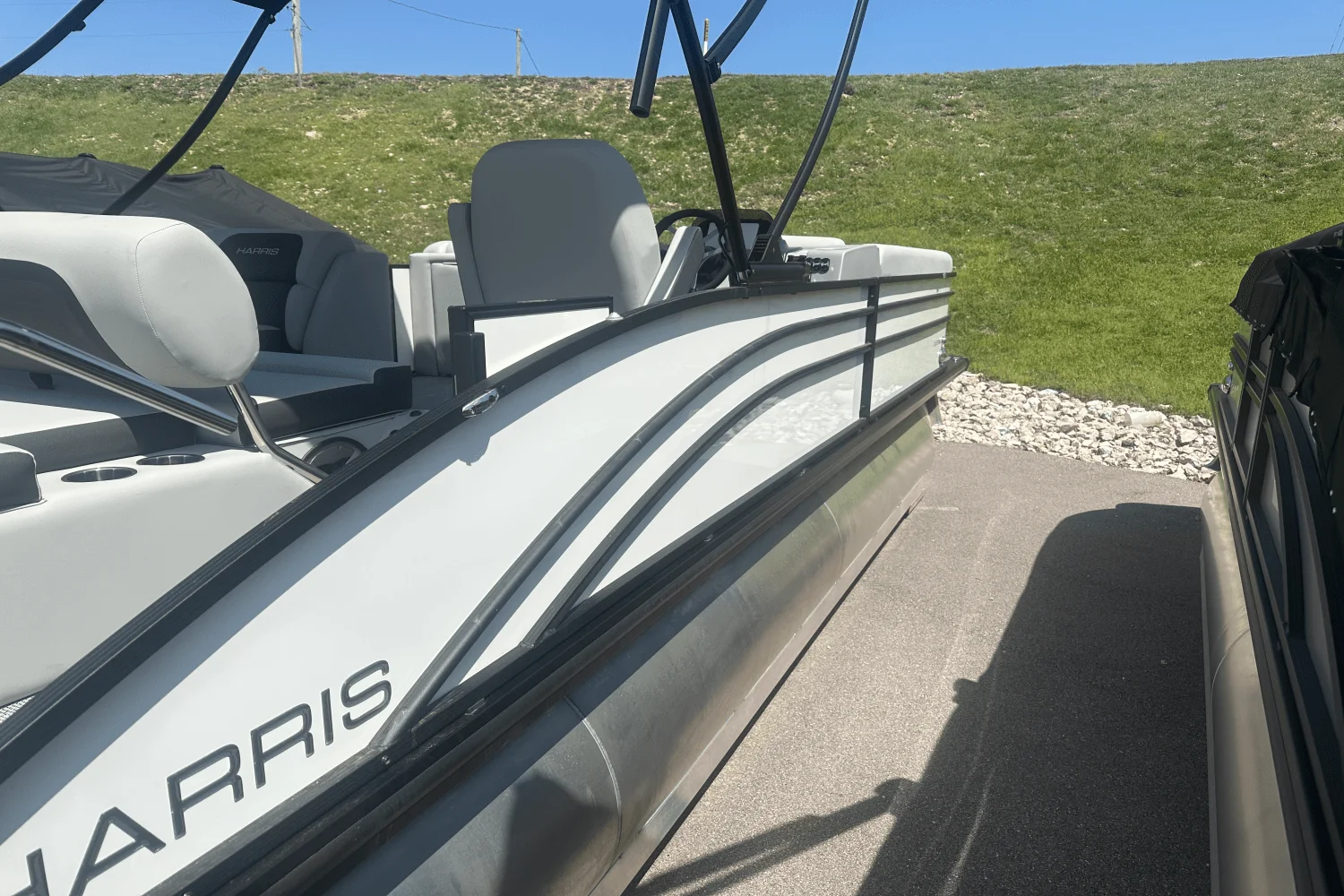 2025 Harris 250 Cruiser Image Thumbnail #5