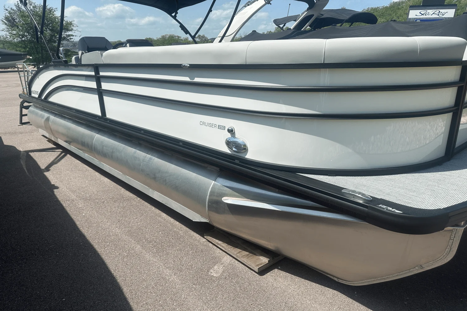 2025 Harris 250 Cruiser Image Thumbnail #4