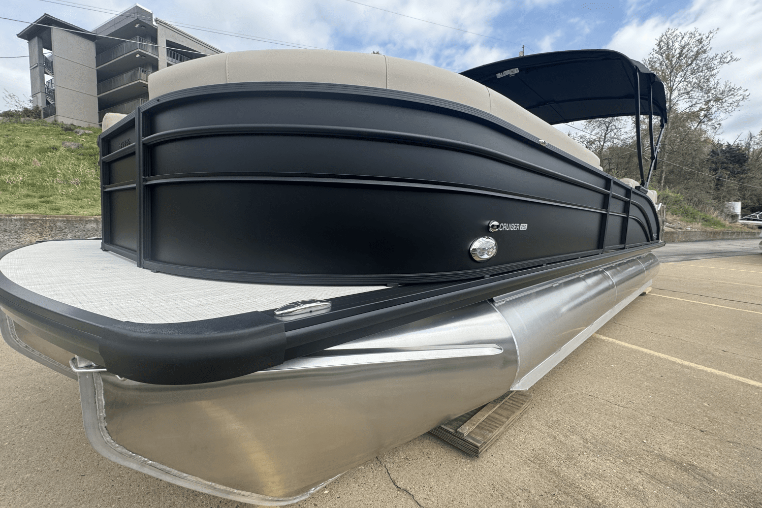 2025 Harris 250 Cruiser Image Thumbnail #1