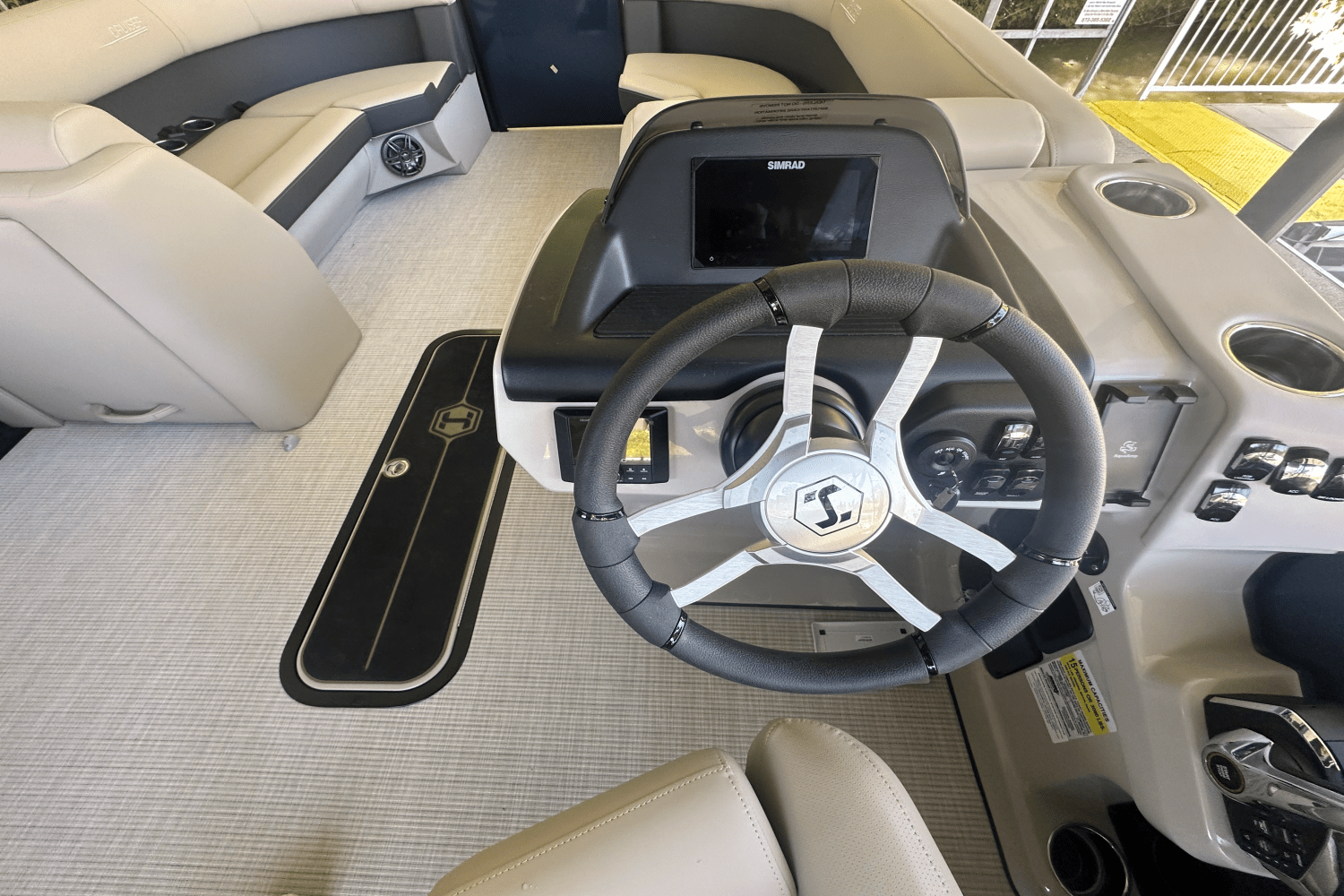 2025 Harris 250 Cruiser Image Thumbnail #3