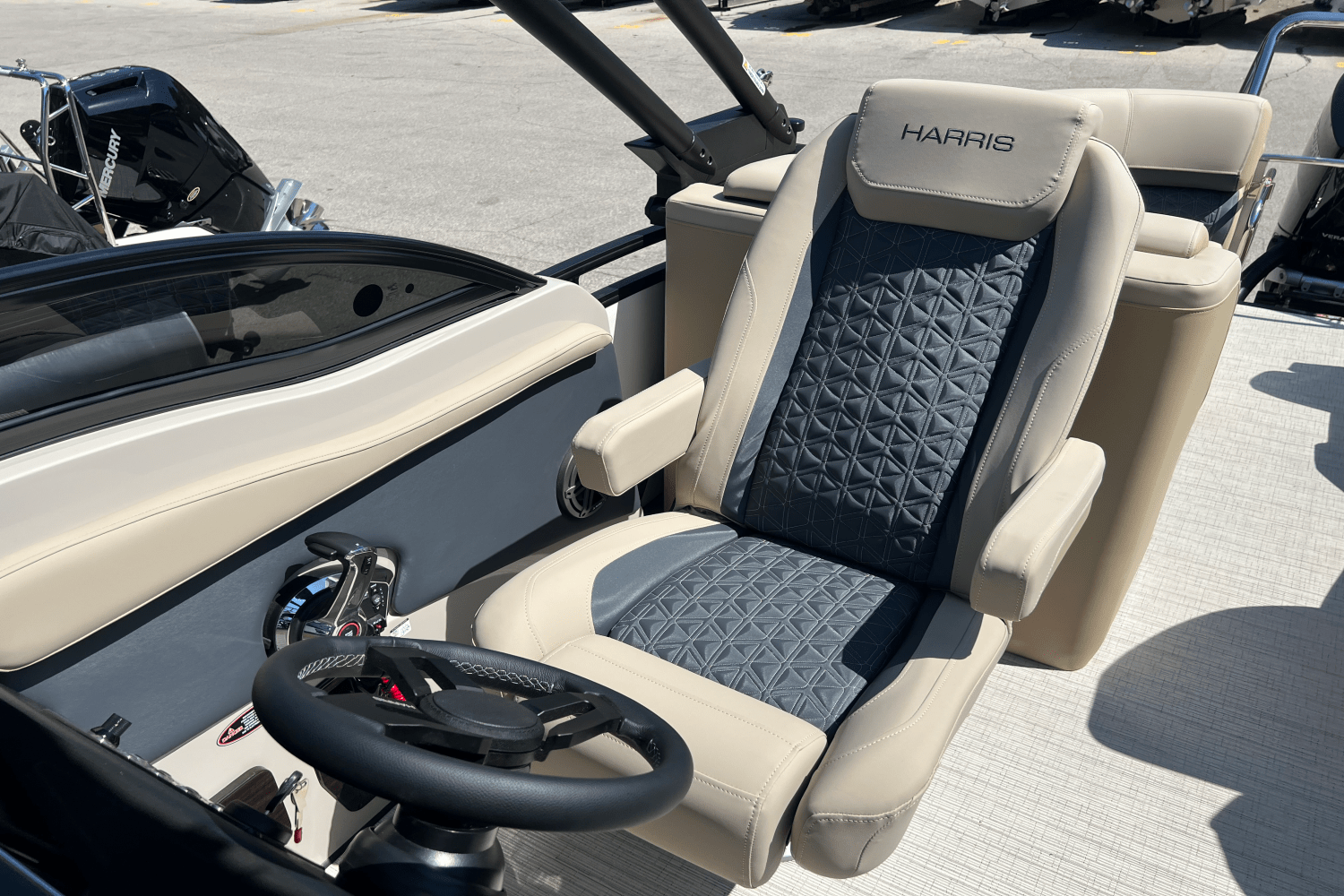 2025 Harris 250 Solstice DC Image Thumbnail #11