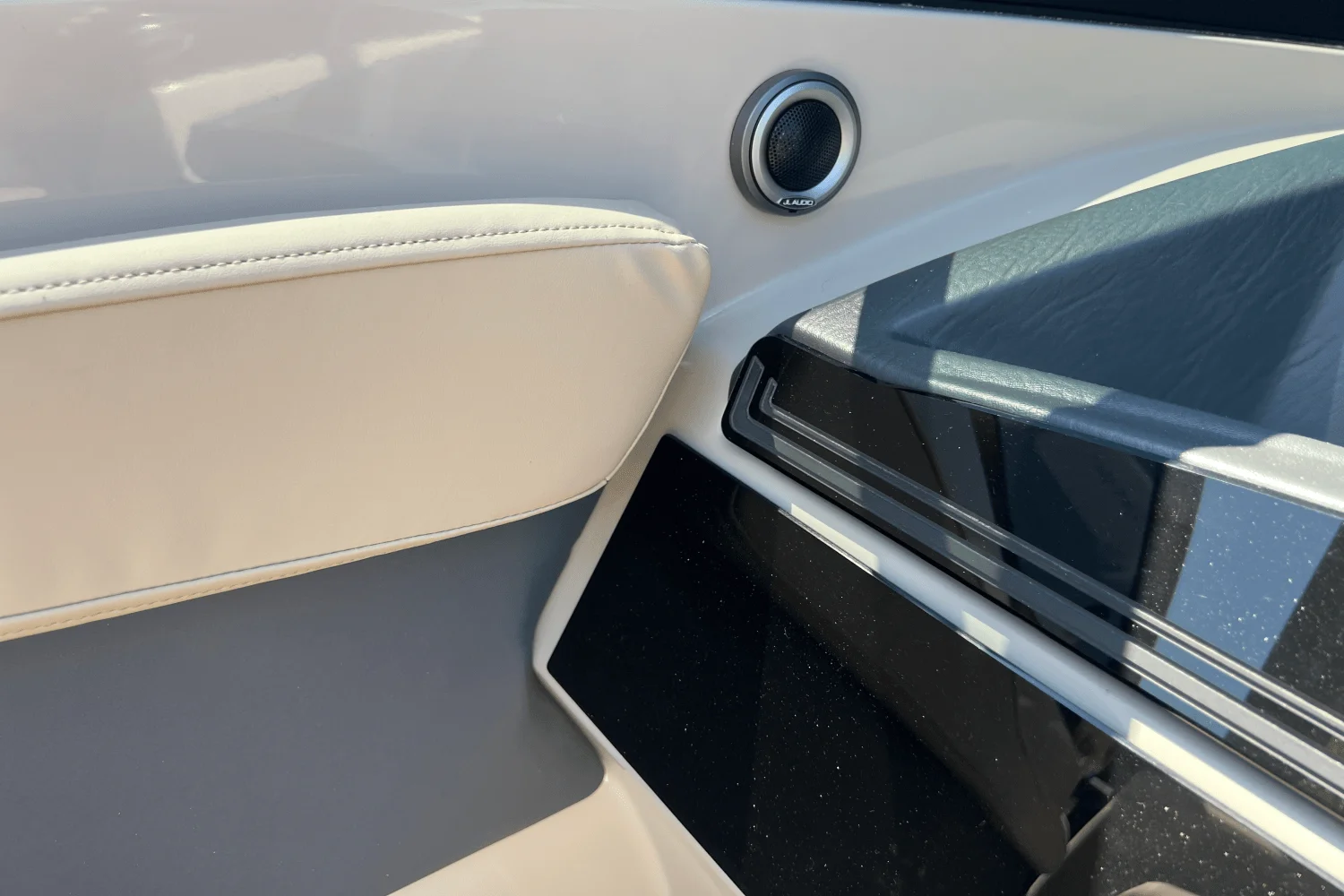 2025 Harris 250 Solstice DC Image Thumbnail #22