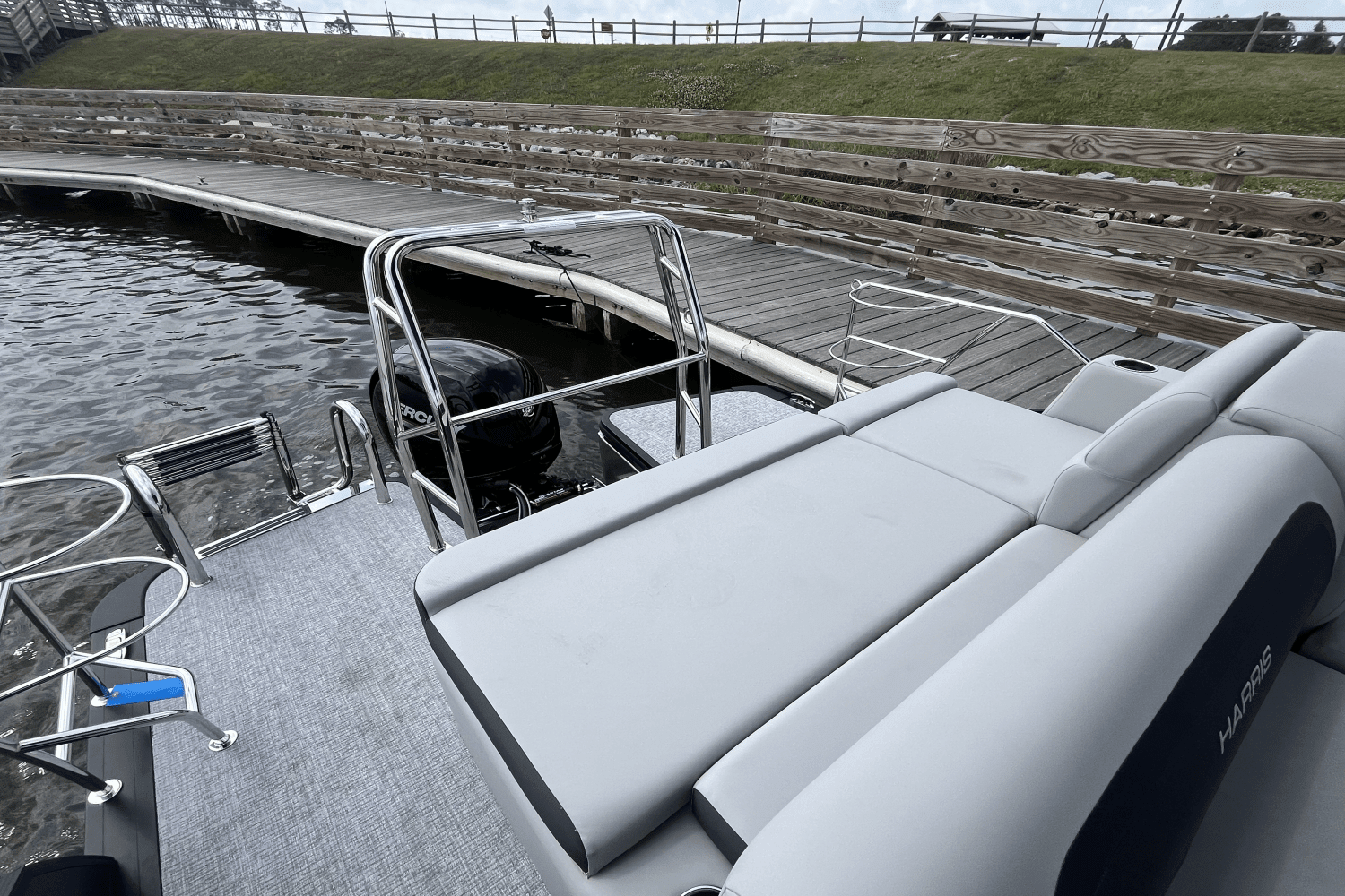 2025 Harris 230 Cruiser Image Thumbnail #7