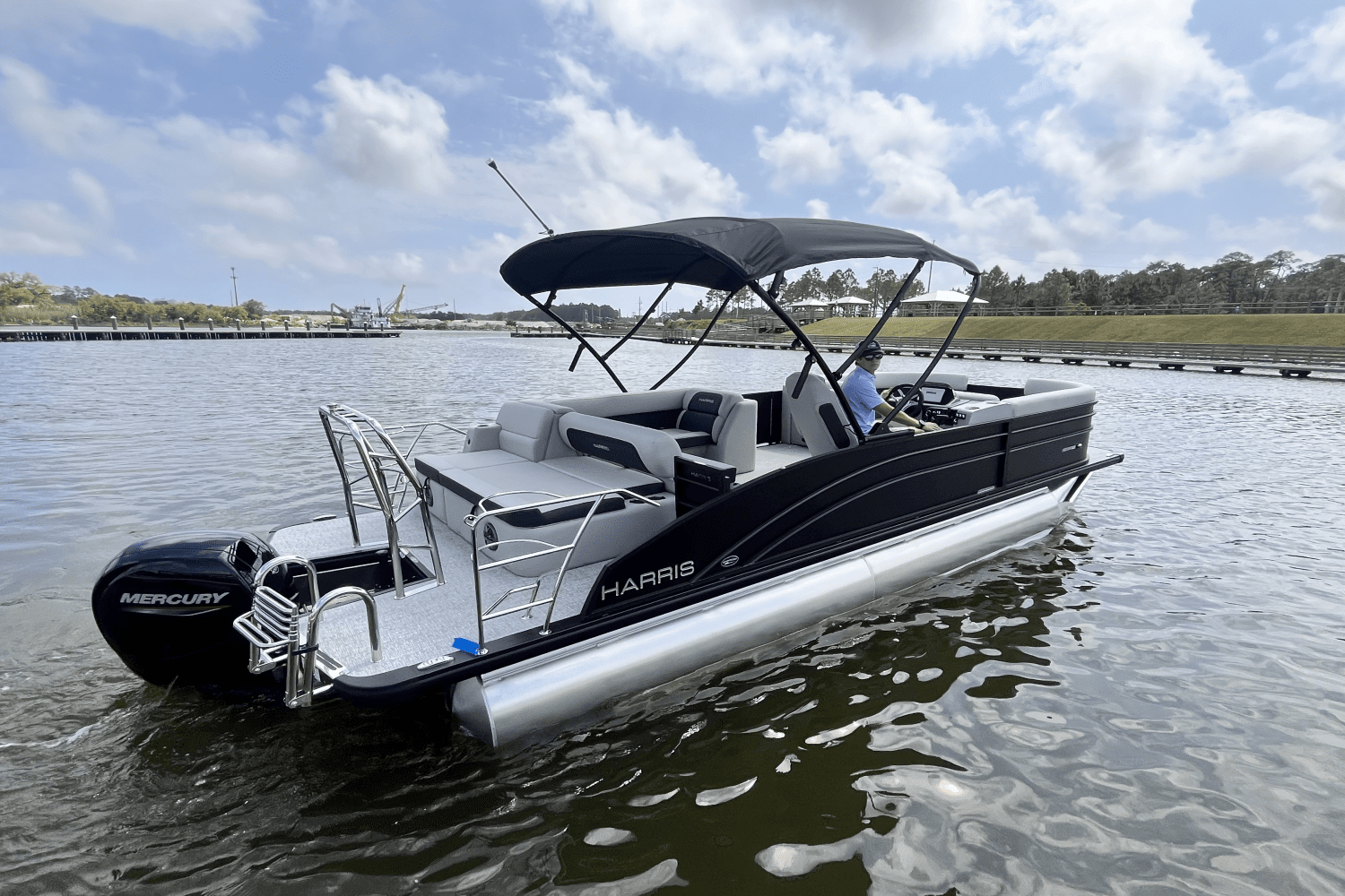 2025 Harris 230 Cruiser Image Thumbnail #3