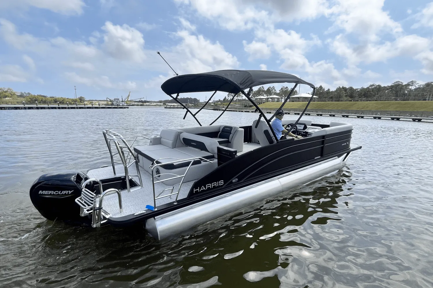 2025 Harris 230 Cruiser Image Thumbnail #3