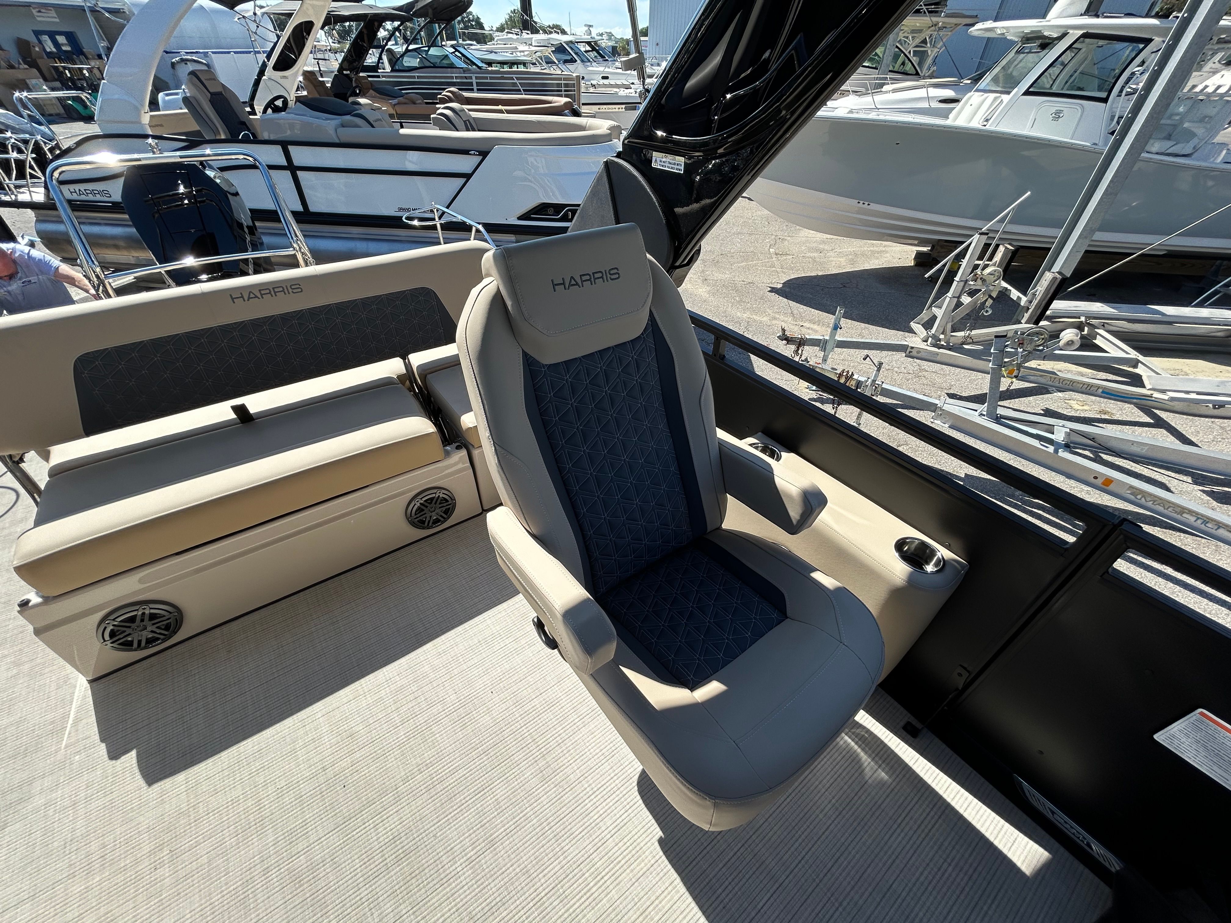 2025 Harris 250 Solstice Image Thumbnail #16