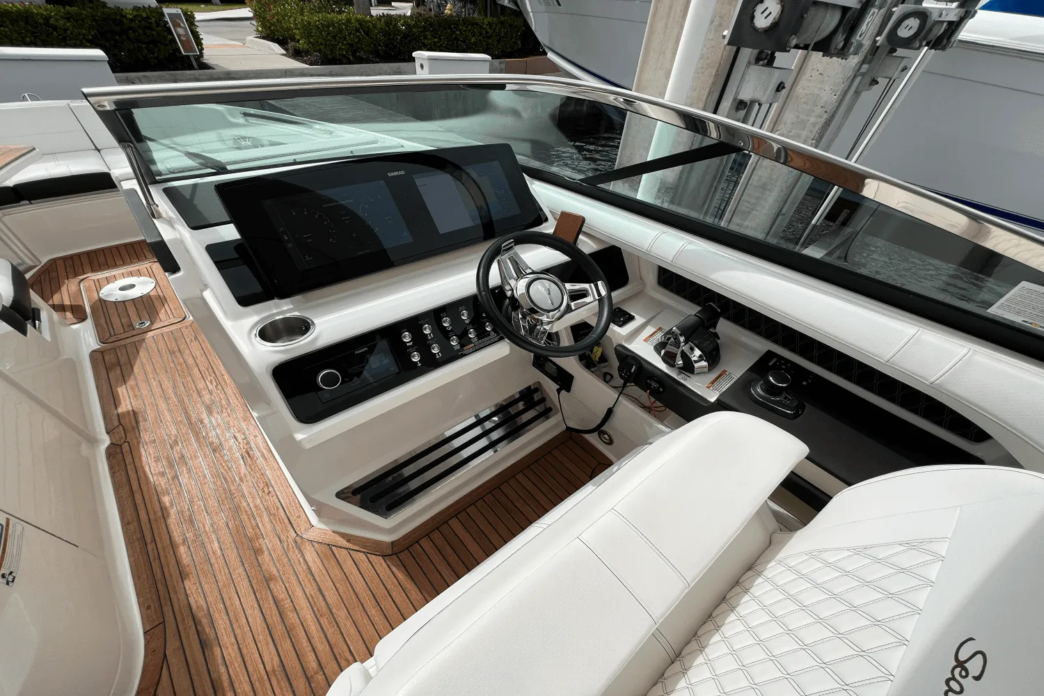 2022 Sea Ray SLX 310 Image Thumbnail #81