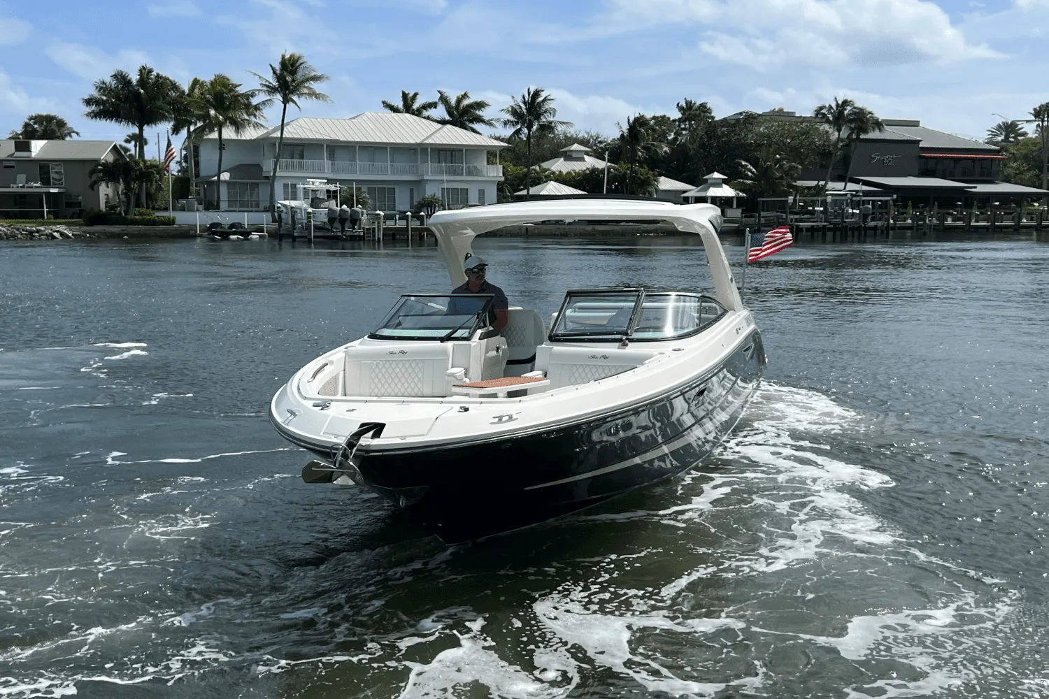 2022 Sea Ray SLX 310 Image Thumbnail #22