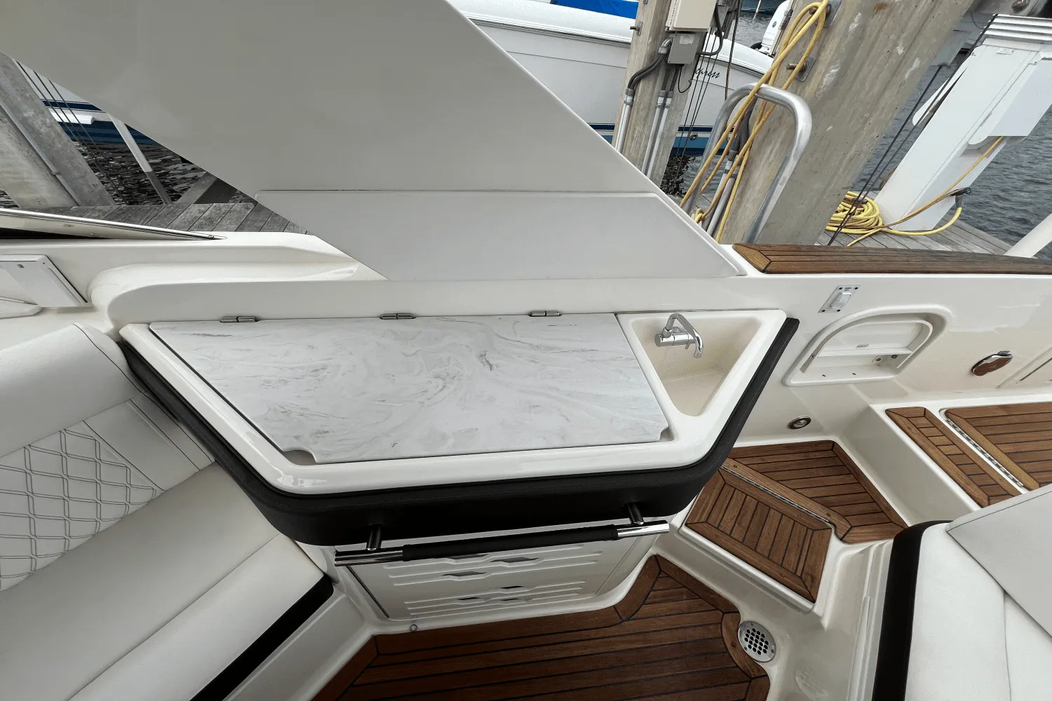 2022 Sea Ray SLX 310 Image Thumbnail #54
