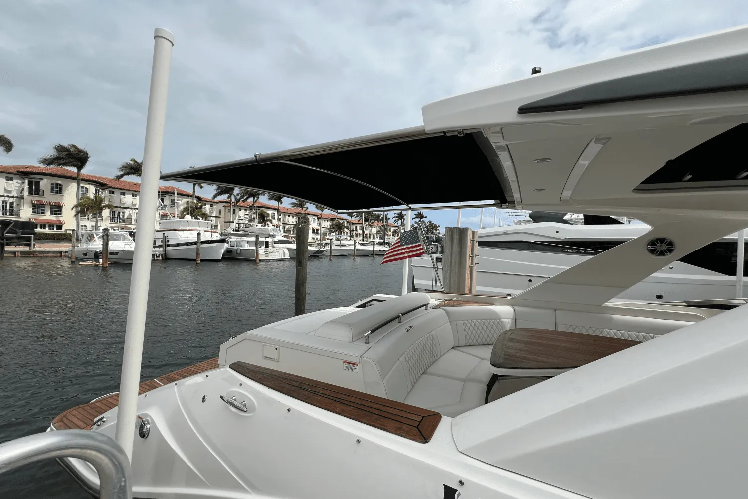 2022 Sea Ray SLX 310 Image Thumbnail #65