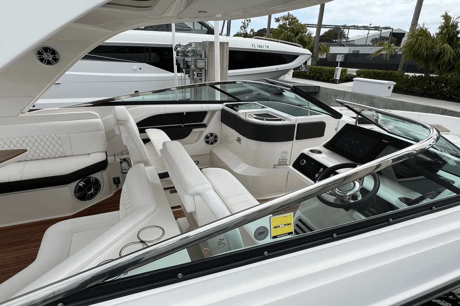 2022 Sea Ray SLX 310 Image Thumbnail #36