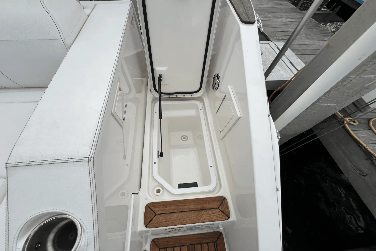 2022 Sea Ray SLX 310 Image Thumbnail #58