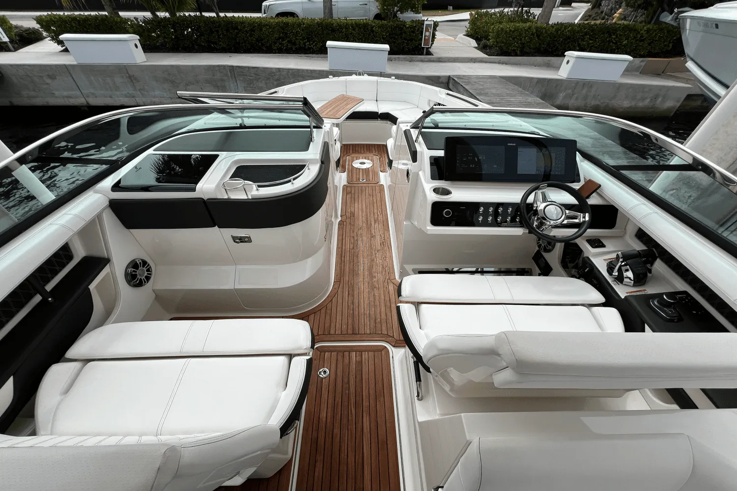 2022 Sea Ray SLX 310 Image Thumbnail #45