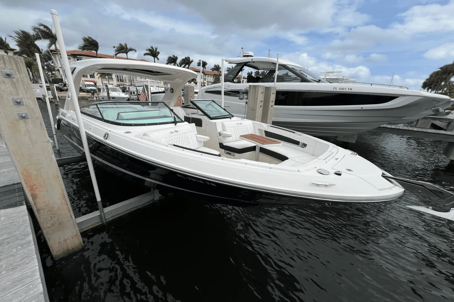 2022 Sea Ray SLX 310 Image Thumbnail #30