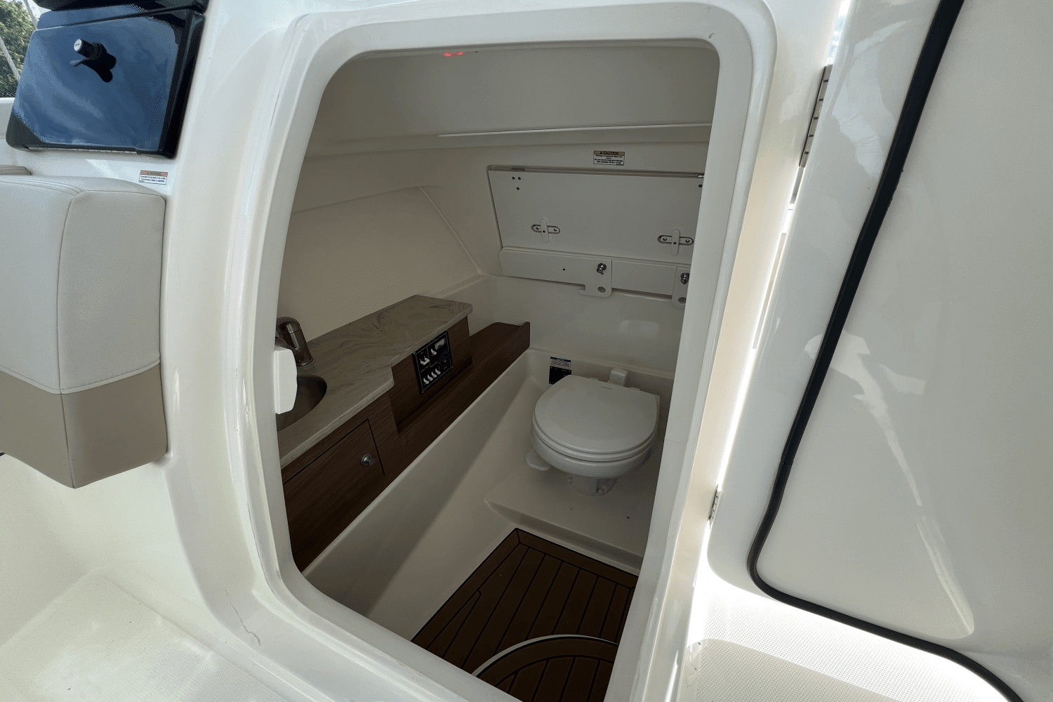 2024 Boston Whaler 280 VANTAGE Image Thumbnail #50