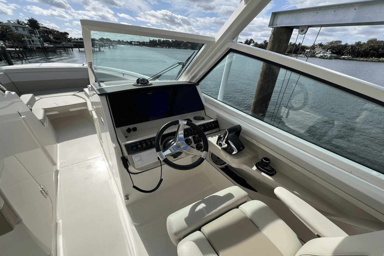 2024 Boston Whaler 280 VANTAGE Image Thumbnail #37