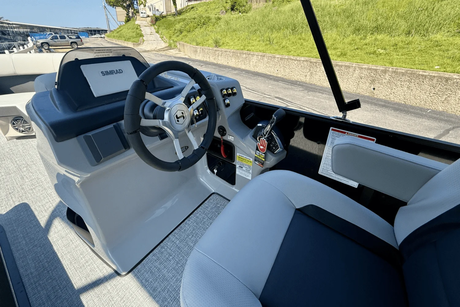 2025 Harris 230 Cruiser Image Thumbnail #5