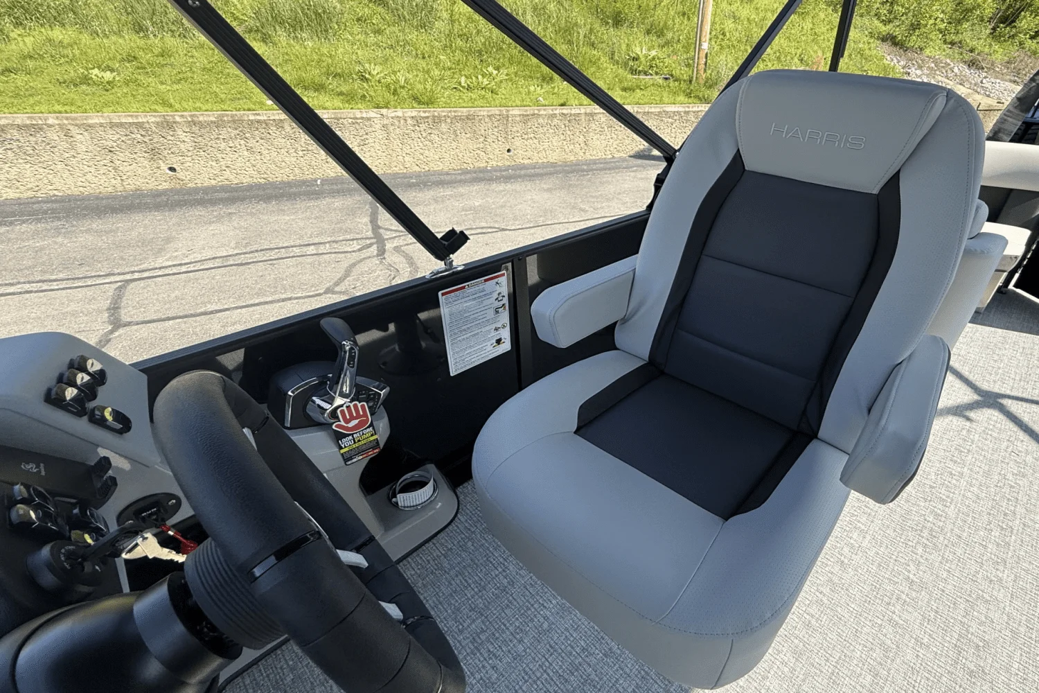 2025 Harris 230 Cruiser Image Thumbnail #6