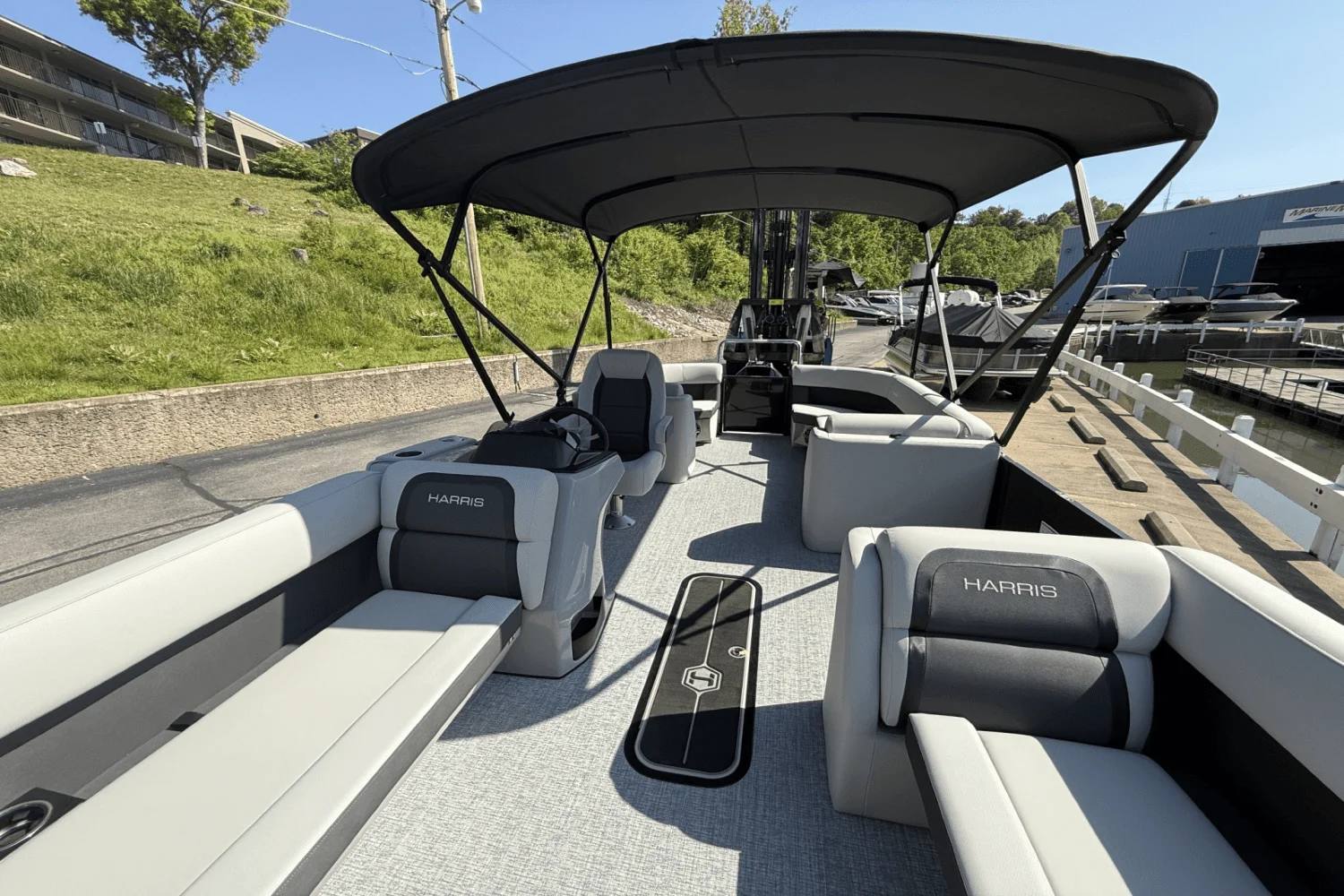 2025 Harris 230 Cruiser Image Thumbnail #10