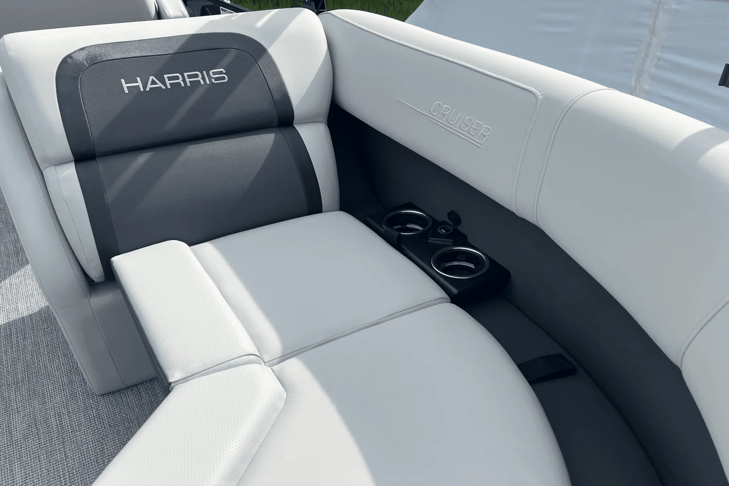 2025 Harris 230 Cruiser Image Thumbnail #17