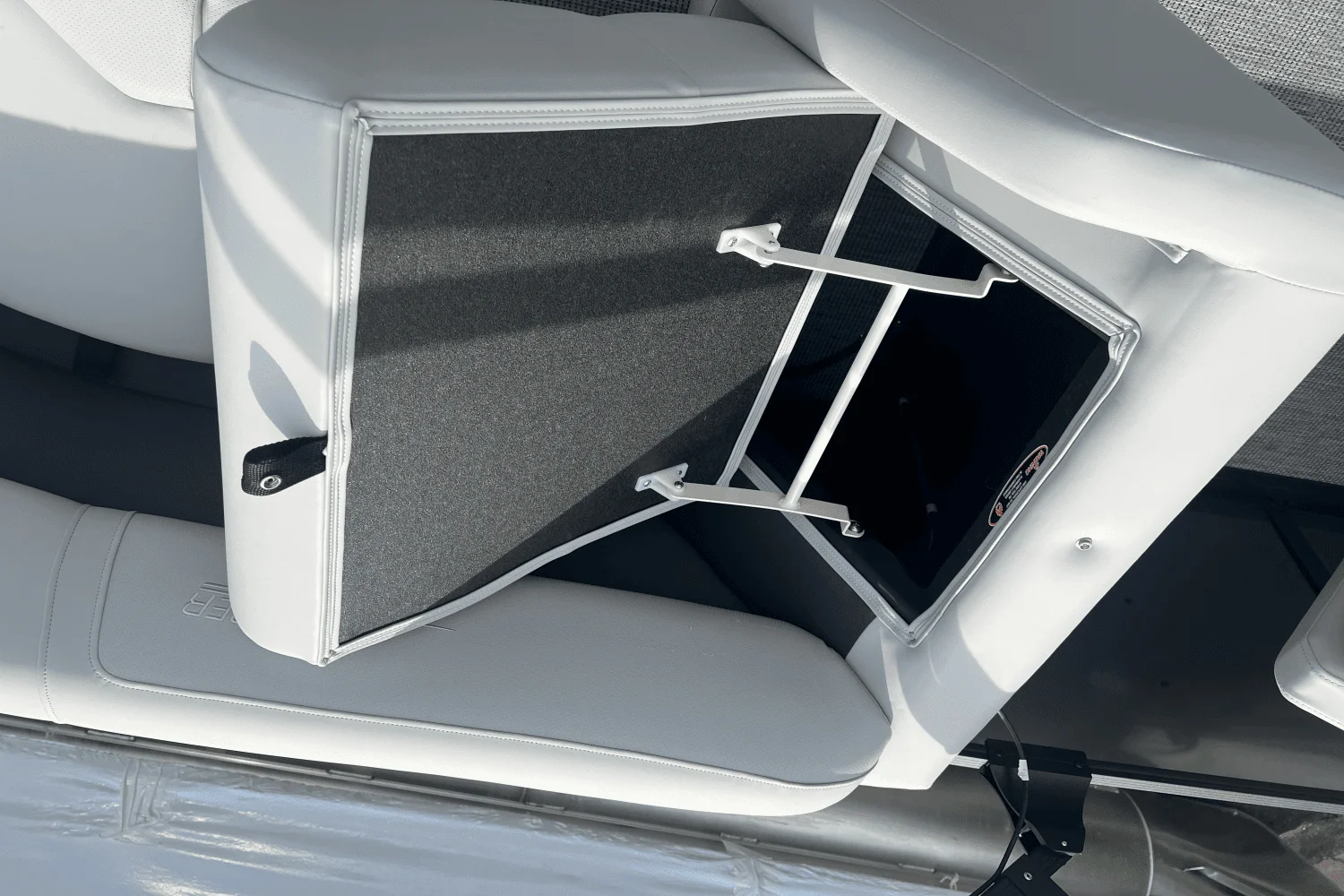 2025 Harris 230 Cruiser Image Thumbnail #29