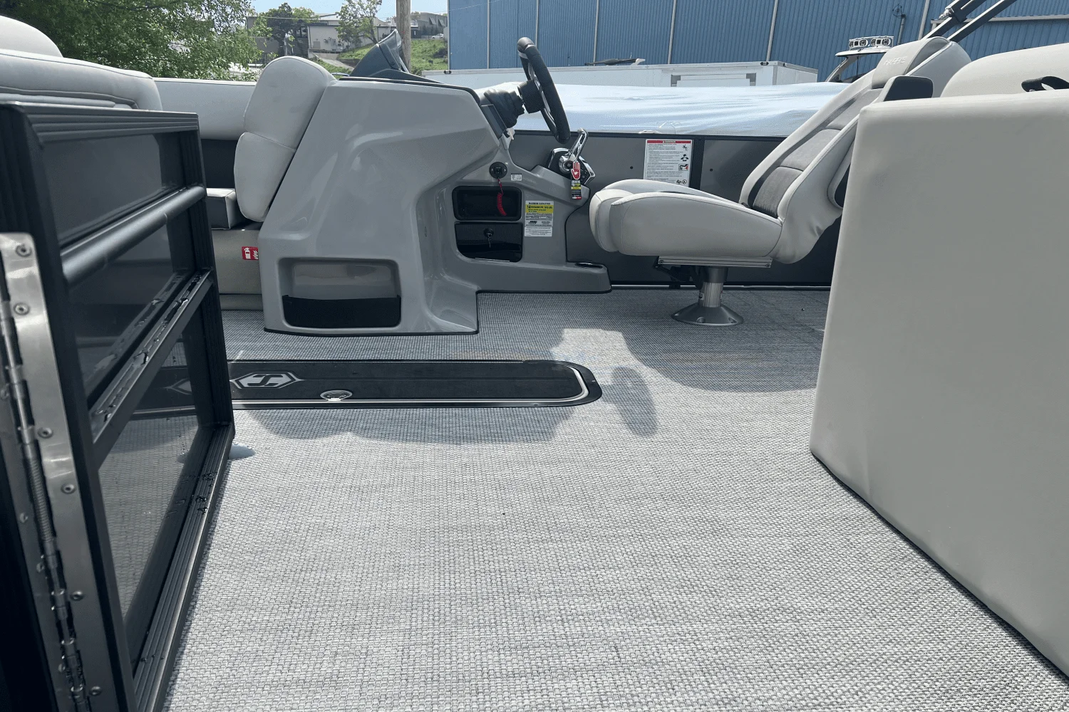 2025 Harris 230 Cruiser Image Thumbnail #3