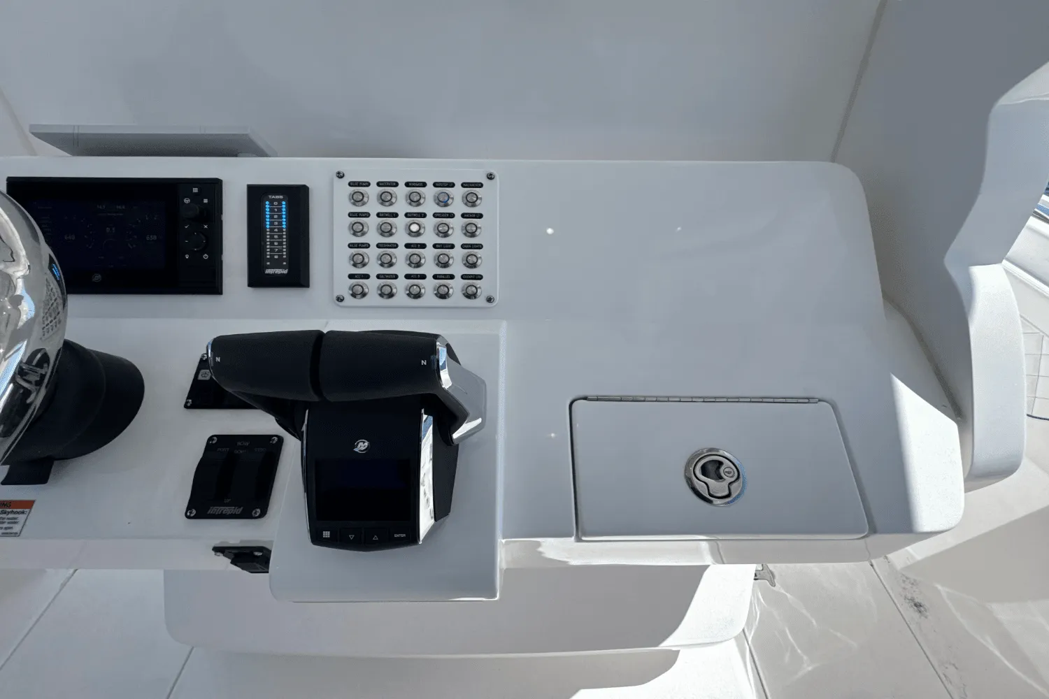 2025 Intrepid 345 NOMAD SE Image Thumbnail #38