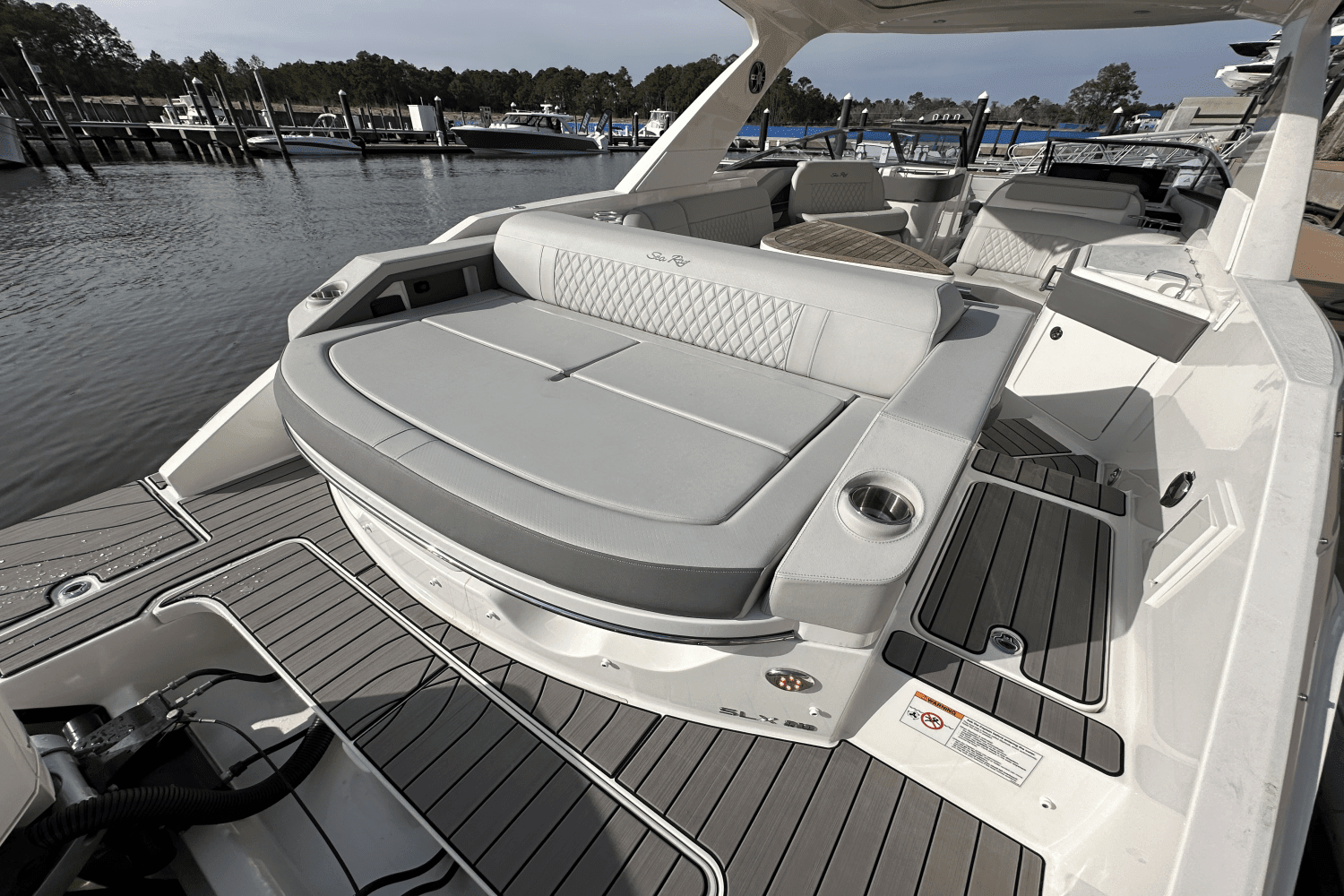 2024 Sea Ray 310 SLX-OB Image Thumbnail #11