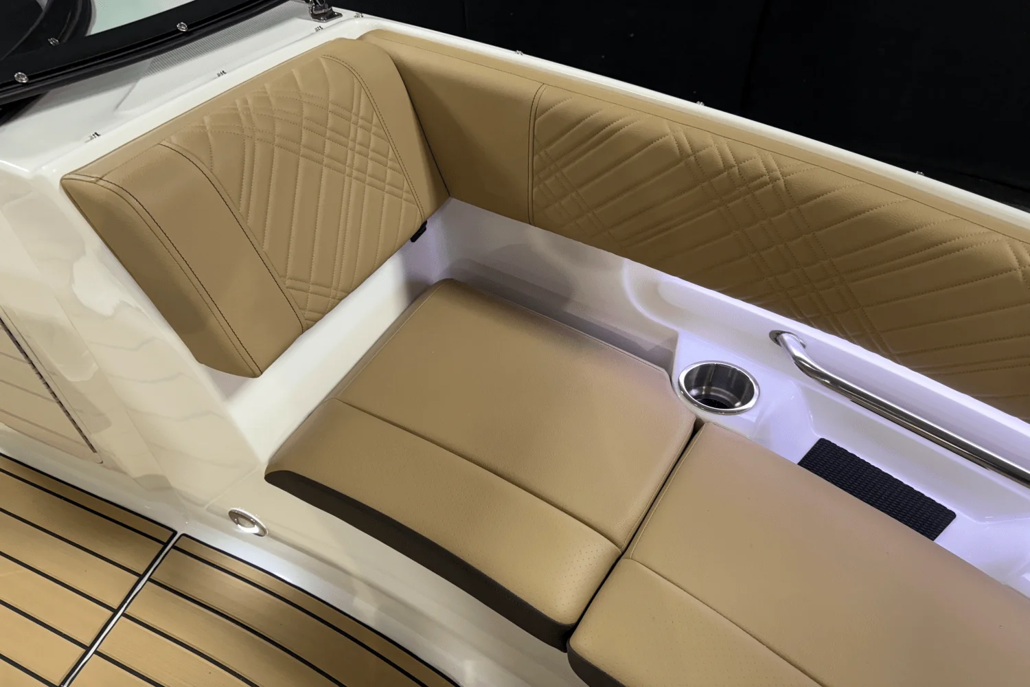 2026 Sea Ray SDX 230 Outboard Image Thumbnail #76