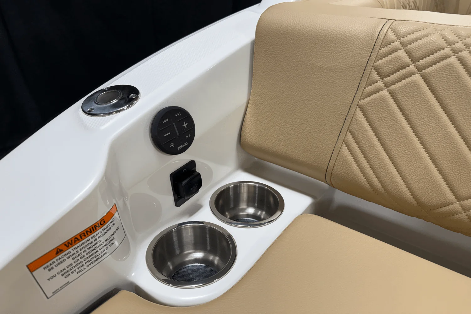 2026 Sea Ray SDX 230 Outboard Image Thumbnail #19