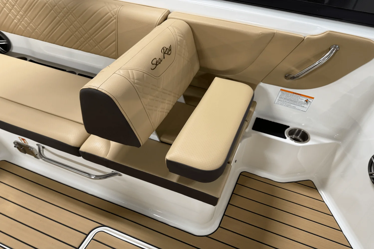 2026 Sea Ray SDX 230 Outboard Image Thumbnail #33