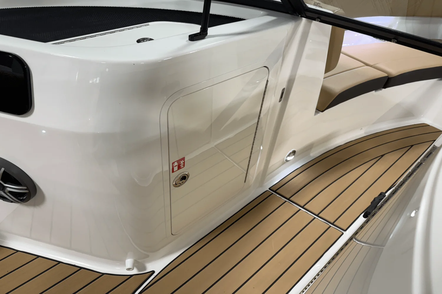 2026 Sea Ray SDX 230 Outboard Image Thumbnail #69