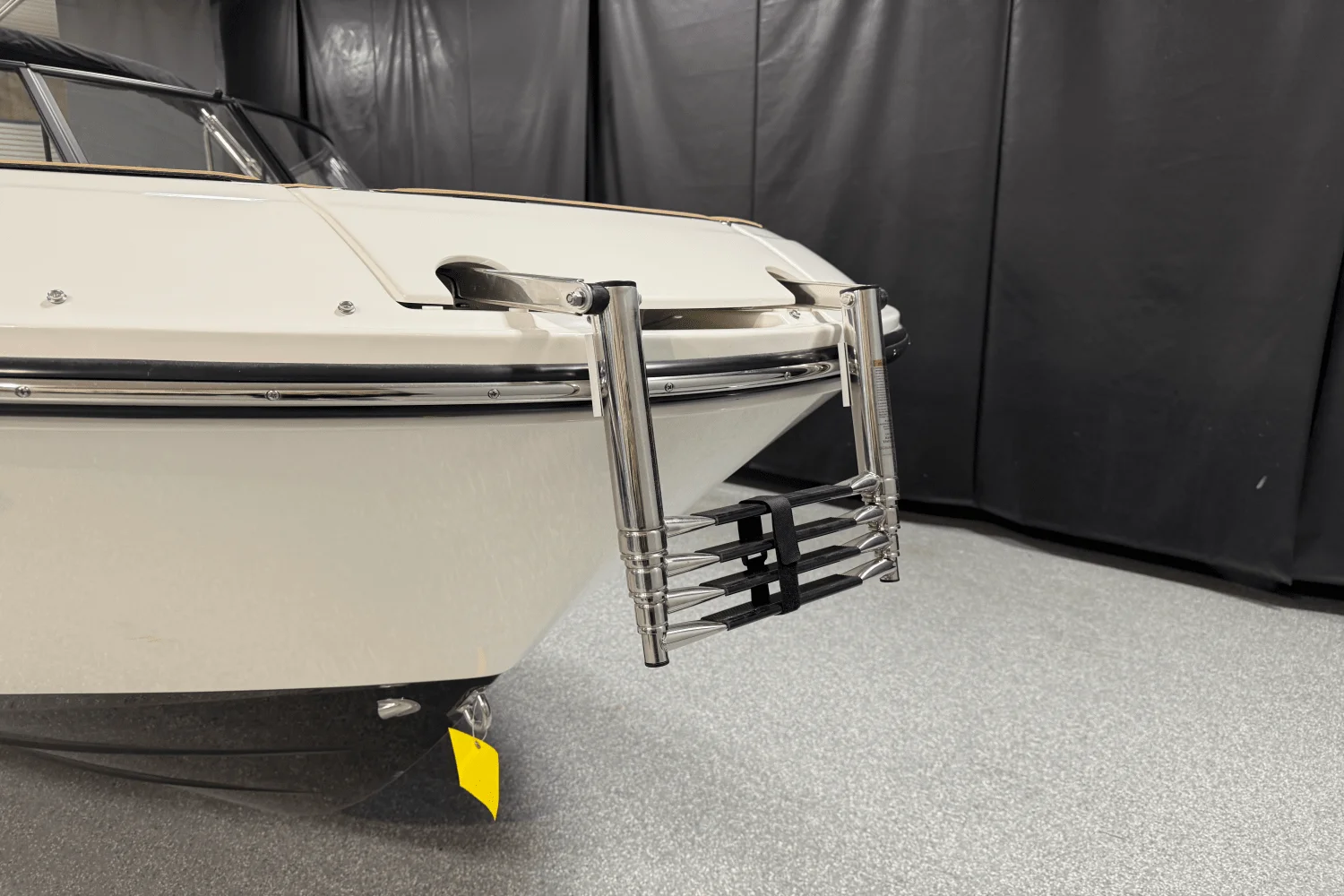 2026 Sea Ray SDX 230 Outboard Image Thumbnail #11