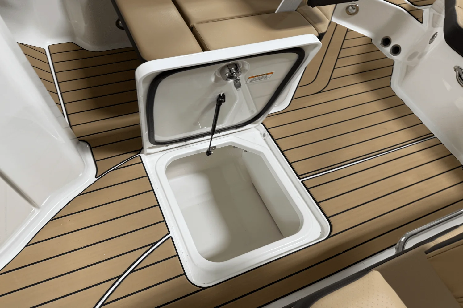 2026 Sea Ray SDX 230 Outboard Image Thumbnail #41