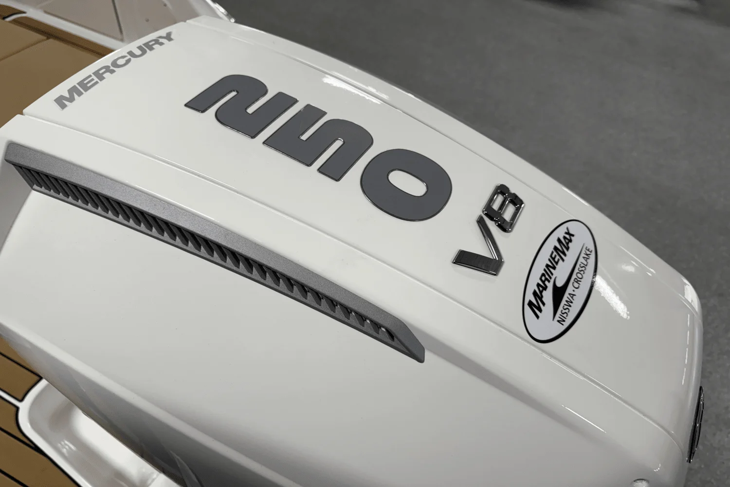 2026 Sea Ray SDX 230 Outboard Image Thumbnail #17