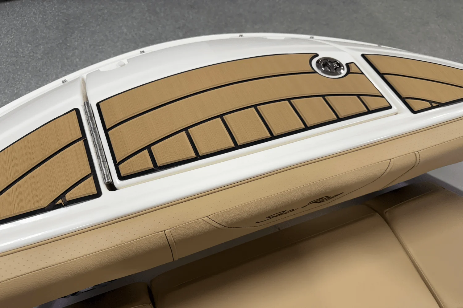 2026 Sea Ray SDX 230 Outboard Image Thumbnail #87